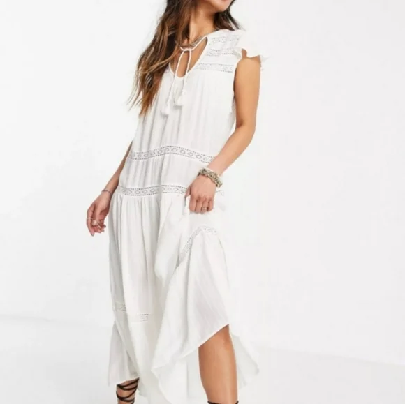Rip Curl | Dresses | Rip Curl Layla Maxi Dress Split Neck Cap Sleeves  Tiered Lace Flowy White M Nwt | Poshmark
